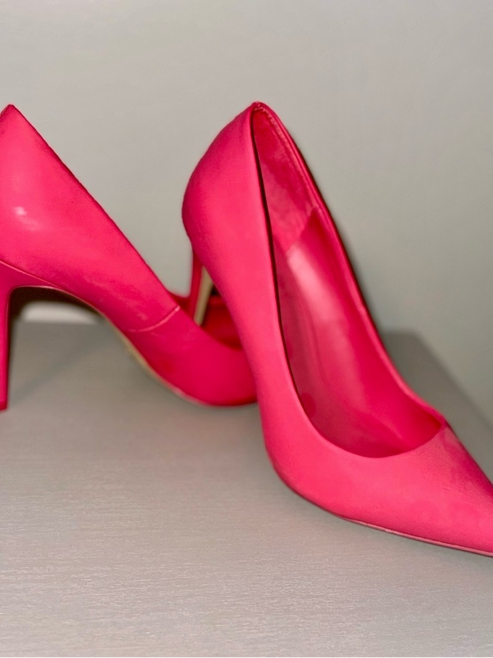 Mix No. 6 Women's Pointed-Toe Pumps in Hot Pink